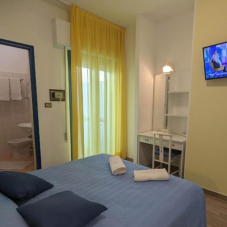 Hotel Tivoli Misano Adriatico Eksteriør billede