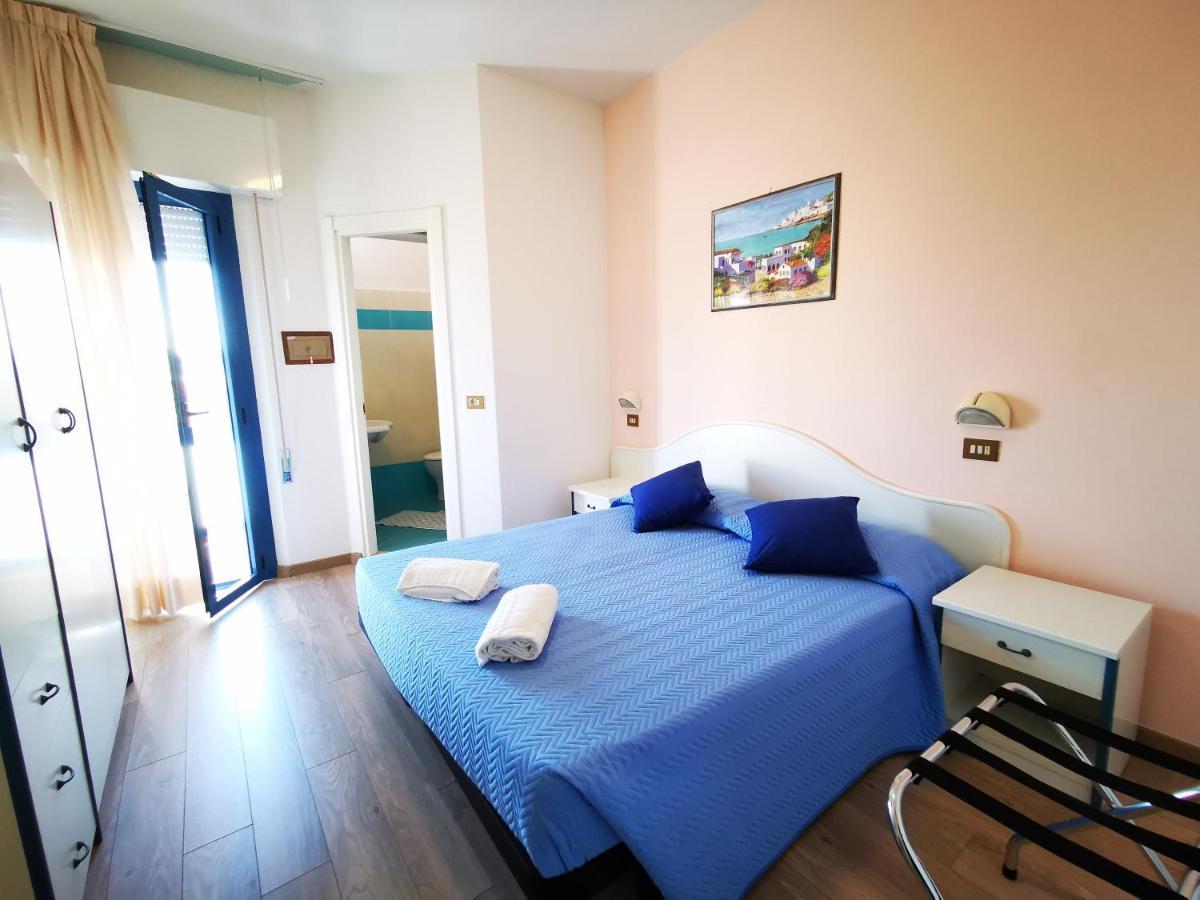 Hotel Tivoli Misano Adriatico Eksteriør billede